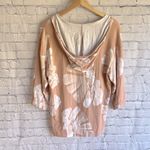 Loft  tropical plant Print Women's Top light pink and white‎ Size XS Photo 2