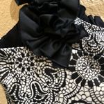 Maggy London Party Knee Length Black & White Satiny Sheath Dress Size 8 Photo 9