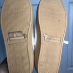 Vince Camuto Milzy women’s size 5.5 silver stud sneakers white brown Photo 7