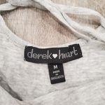 Derek Heart  Gray Long Sleeve T-shirt Size Medium Photo 2
