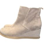 Blondo  Vor Tan Suede Waterproof Wedge Bootie Women size 8.5 Photo 7