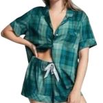 Victoria's Secret  Lounge SHORTS Sleepwear Green Flannel Silver Metallic Size XS Photo 1