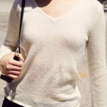 Brandy Melville ✨ ANDI MOHAIR V-NECK SWEATER✨ Photo 0