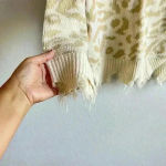 Leani Animal Print Beige‎ Women’s Distressed Fringe Pullover Sweater Size M White Size M Photo 8
