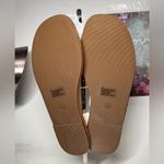 Shade & Shore Brand nwt  Women's Faux Leather Flip Flop Sandals "WHITE" Size 10 Photo 1