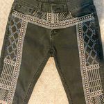 BDG Like new Midrise Twig Ankle jeans with embroidered sides and top. Sz 26x29 Photo 6