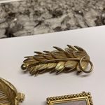 Lot Of 3 Gold Tone Vintage Costume Brooches Photo 5