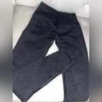 Alphalete  Leggings Photo 1