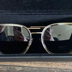 Vera Wang  V495 Sunglasses Photo 1