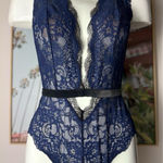 Victoria's Secret Victoria’s Secret Navy Floral Lace Velvet Trim Plunge Teddy Bodysuit Size Large Photo 0