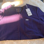 FIGS  long sleeve top Photo 0