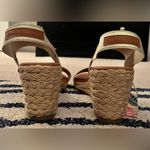 Tommy Bahama 🆕  Muted Sage Gold Sakura Ankle Strap Wedge Sandals Size 9.5M Photo 3