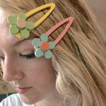 None 70s style hair clips Photo 0