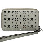 Michael Kors Off white and Silver Jet Set Wallet Photo 1