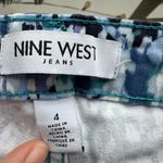 Nine West Denim Abstract Cuffed Chrystie Capri in Blue/White Size 4 Photo 7