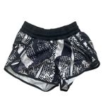 Lululemon  Tracker Short III *4-way Stretch Black Beige Pattern size 4 Photo 3