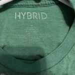 Hybrid  green short sleeve shirt size medium Photo 2