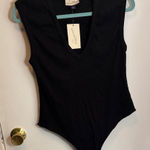 Universal Threads Universal Thread Classic Black V-Neck Bodysuit Photo 0
