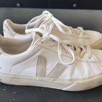 VEJA  White and Beige Casual Sneakers Photo 0