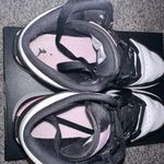 Jordan 1 Mid White black Light Arctic Pink (GS) Photo 5