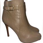 Ann Taylor  Women's Buckle Tan Leather Ankle Heeled Boots Booties Sz 8M Photo 2