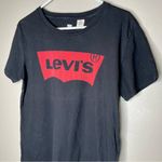 Levi's Levi’s Simple Black Tee Short Sleeve Shirt Size M Photo 1