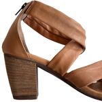 Sundance EUC  Leather Heeled Sandals Tan Size 8.5 - 9 Photo 5