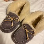 UGG Slippers Photo 2