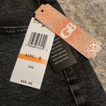 brand new with tags jean skirt. perfect for fall! i love it Black Photo 1