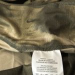 Nike NWT Women's  Dri-FIT One Luxe Mid-Rise Printed Training Leggings Photo 9