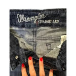 Wrangler Women's Dark Wash Straight Leg Jeans Size 11 / 12 x 32 western Photo 2