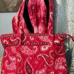 Vera Bradley Retired Mesa Red Paisley Tic Tac Toe Purse 14” X 10” Photo 0