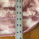 Old Navy Pink and White Fleece Photo 7