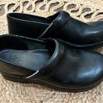 Dansko  Black Leather Professional Clogs Size 41 US 10.5-11 Photo 0