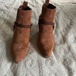 Yoki Excellent condition  Tan Suede Ankle Booties, size 6.5 Photo 1