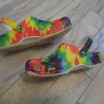 Crocs women's size 10 / Men's size 8 multi-colored sandals Photo 2