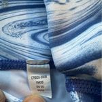 Carbon38 Marble Swirl Blue & White High Photo 8