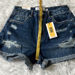 Refuge  high rise distressed mom denim shorts indigo wash size 05 Photo 3