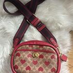 Coach  Camera Bag Signature Canvas Heart Print Crossbody C8390 Photo 0