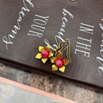 Vintage Flower Dangle Earrings Brass Pink Bead Gold Photo 3