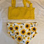 None Ruffle Bikini with Sunflower Design Yellow Women 2XL NWOT Photo 1