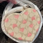 Coach Nwt Heart Crossbody In Signature Canvas With Heart Print 2024 Valentines Photo 8