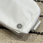Lululemon Everywhere Belt Bag 1L NWT Photo 2