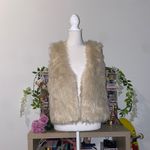 2000s vintage style indie sleaze cream faux fur vest Tan Size M Photo 10