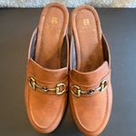 White Mountain  Canto Clogs Photo 2