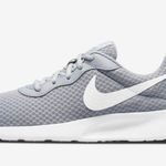 Nike Women’s Grey  Shoes Photo 1