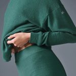 Alo Yoga Soho Crewneck Pullover Sweatshirt Forest Green Size Small Photo 1