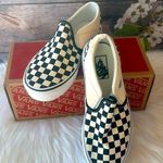 Vans  Women’s Skateboarding Slippers Size 8.5 Photo 0