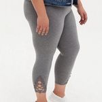 Torrid Grey Signature Waist Crochet Detail Crop Legging - size 1 Photo 7