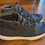 Under Armour Women’s  Gray/Green Running shoes (I Will What I Want) Sz 8.5 Photo 0